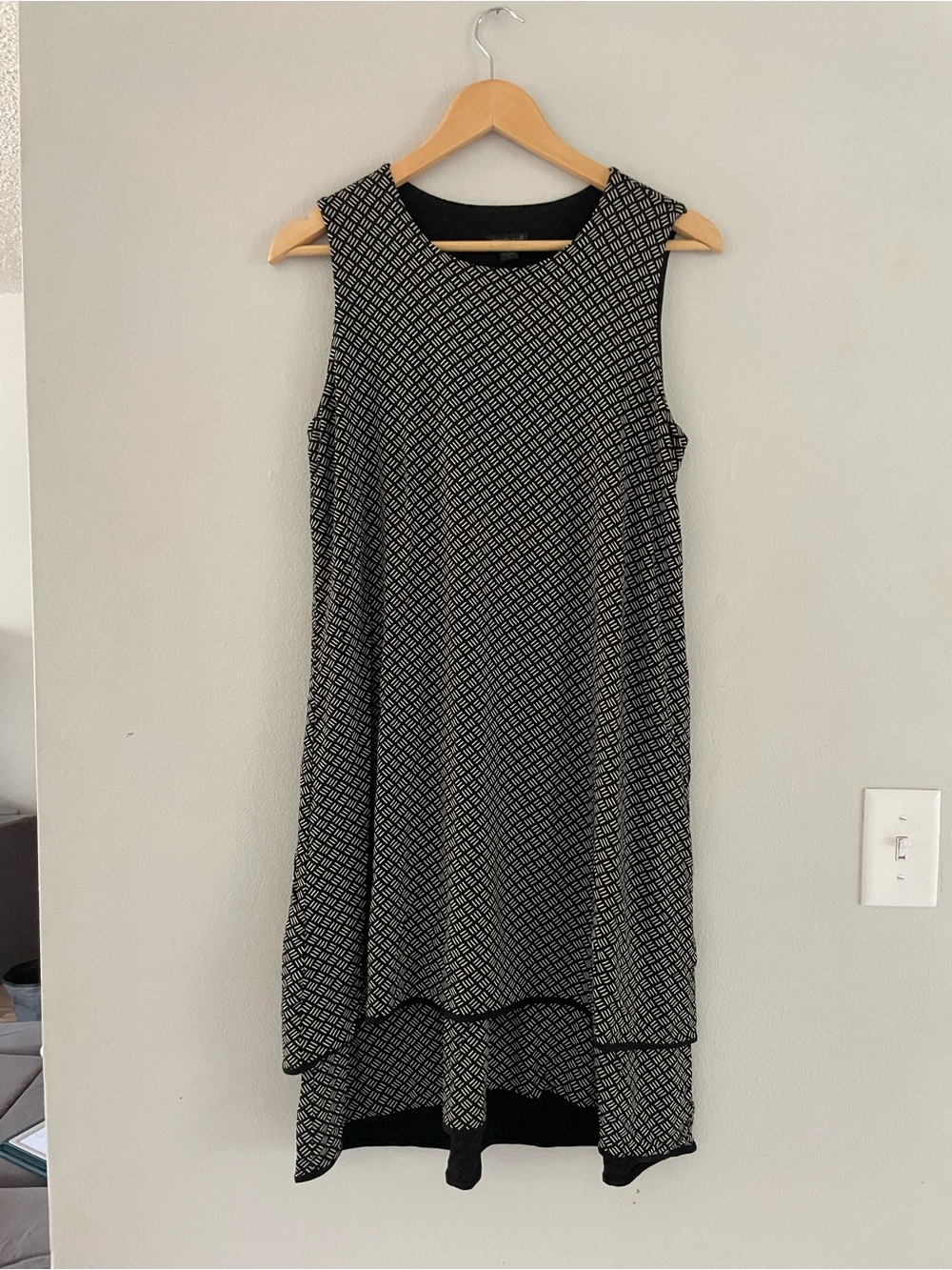 J. Jill Black & White Sleeveless Mini Shift Dress